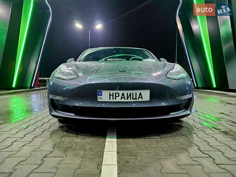 Седан Tesla Model 3 2018 в Днепре