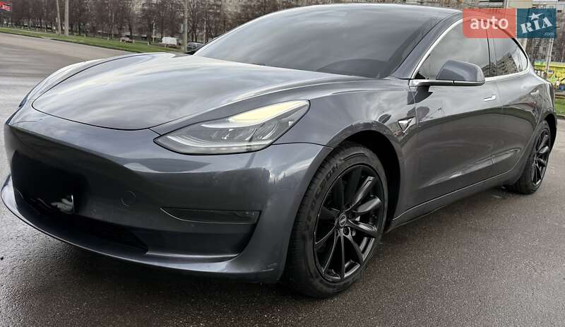 Седан Tesla Model 3 2019 в Харкові