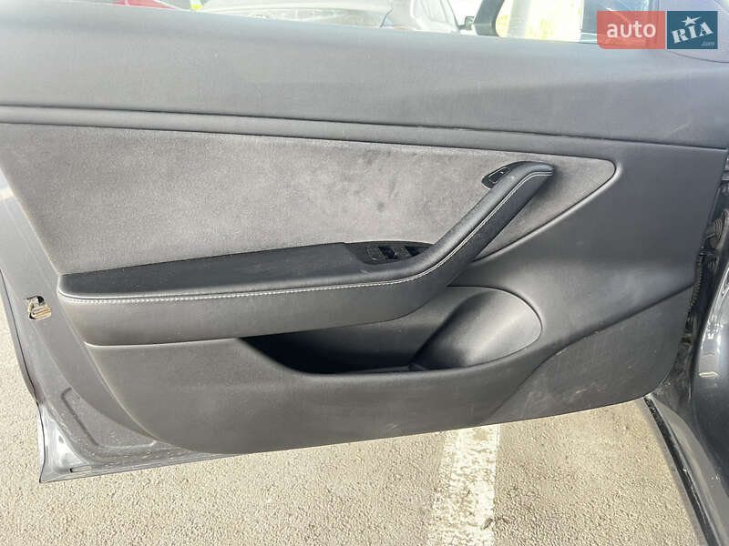 Седан Tesla Model 3 2020 в Львове фото 4 Седан Tesla Model 3 2020 в Львове