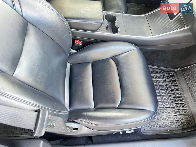 Седан Tesla Model 3 2020 в Львове фото 15 Седан Tesla Model 3 2020 в Львове