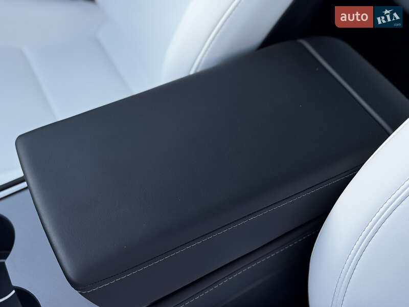 Седан Tesla Model 3 2023 в Житомире фото 26 Седан Tesla Model 3 2023 в Житомире