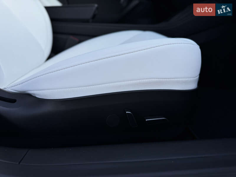 Седан Tesla Model 3 2023 в Житомире фото 44 Седан Tesla Model 3 2023 в Житомире