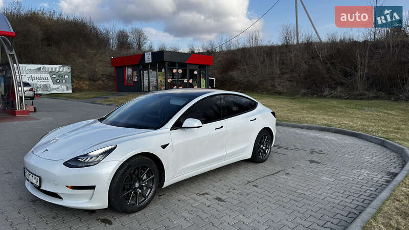 Седан Tesla Model 3 2019 в Тернополе