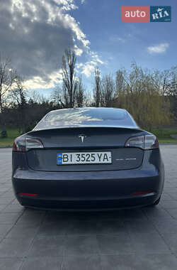 Седан Tesla Model 3 2019 в 