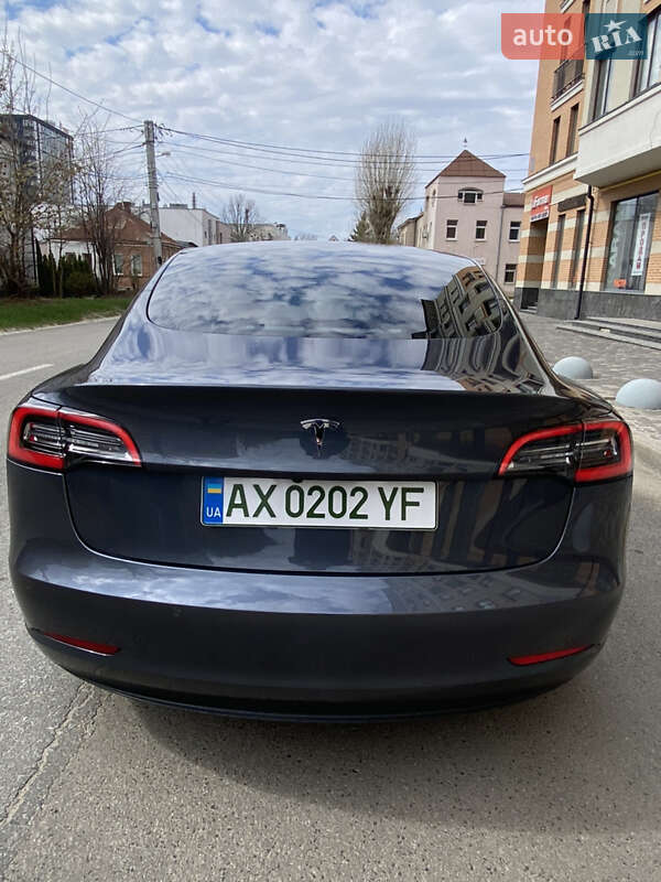 Седан Tesla Model 3 2021 в Харкові