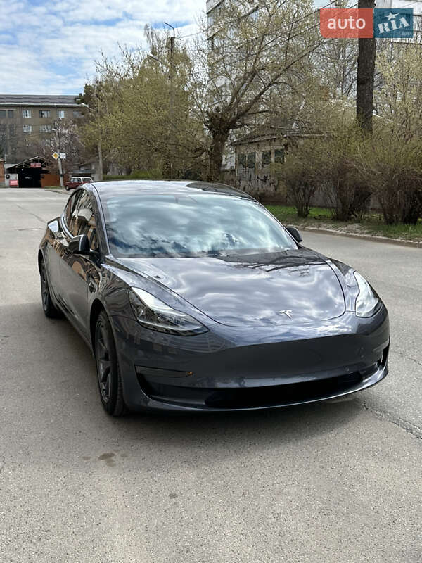 Седан Tesla Model 3 2021 в Харкові