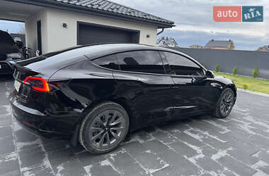 Седан Tesla Model 3 2021 в Ивано-Франковске