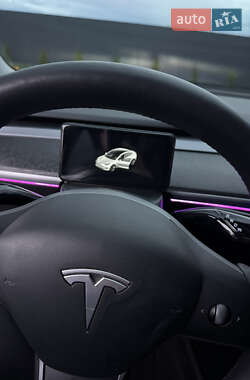 Седан Tesla Model 3 2021 в Ивано-Франковске