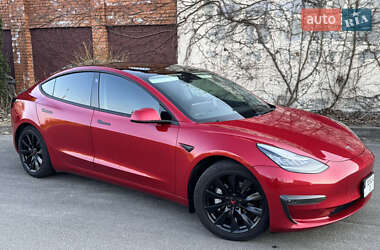 Седан Tesla Model 3 2020 в 