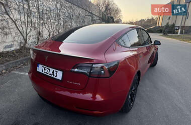 Седан Tesla Model 3 2020 в Киеве