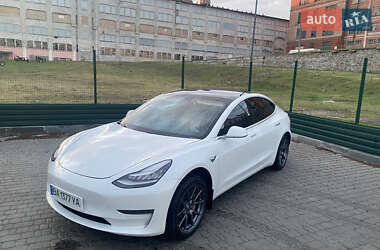 Седан Tesla Model 3 2020 в Кропивницком