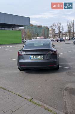 Седан Tesla Model 3 2019 в Киеве