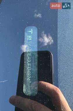 Седан Tesla Model 3 2018 в 