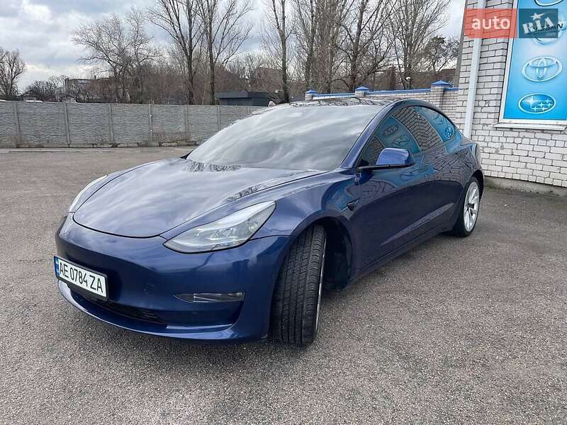 Tesla Model 3 2020