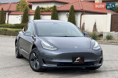 Седан Tesla Model 3 2018 в Одессе