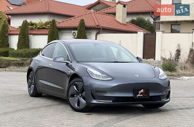 Седан Tesla Model 3 2018 в Одессе