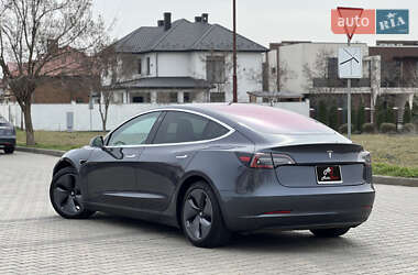 Седан Tesla Model 3 2018 в 