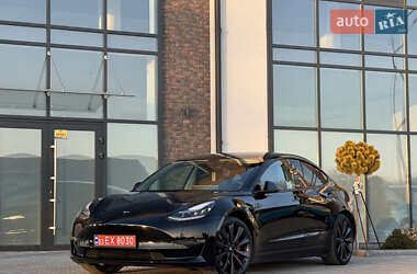 Седан Tesla Model 3 2019 в 