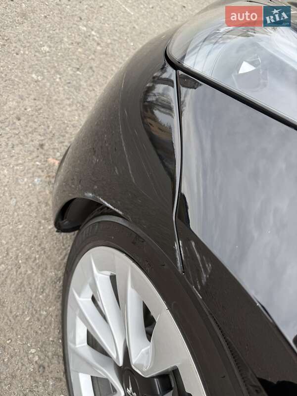 Седан Tesla Model 3 2022 в Киеве