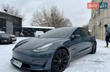 Седан Tesla Model 3 2019 в Ивано-Франковске