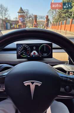 Седан Tesla Model 3 2019 в 