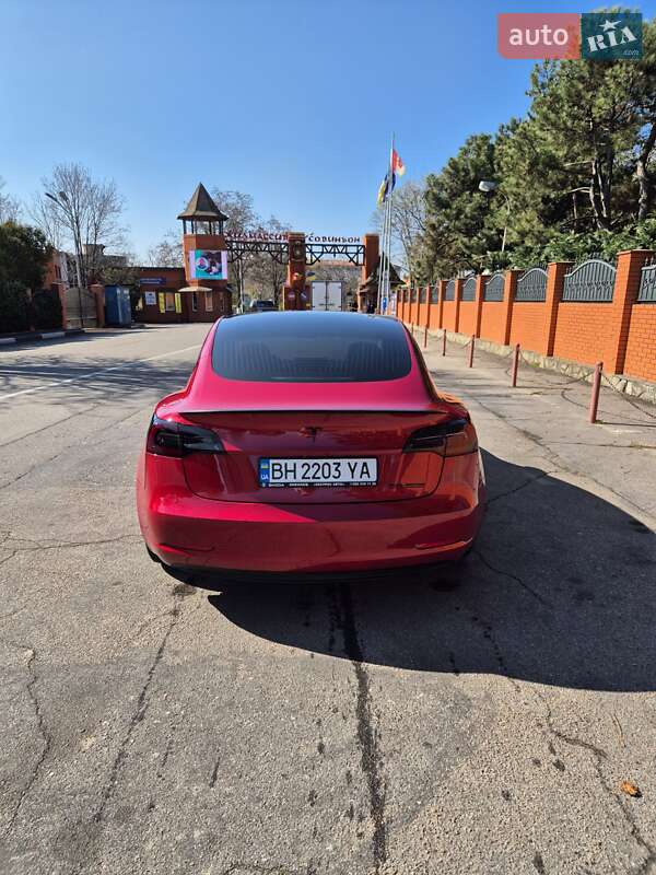 Седан Tesla Model 3 2019 в Одессе