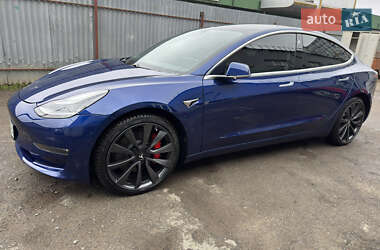 Седан Tesla Model 3 2019 в 