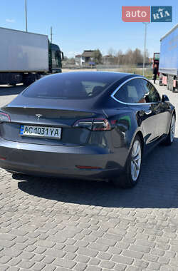 Седан Tesla Model 3 2018 в 