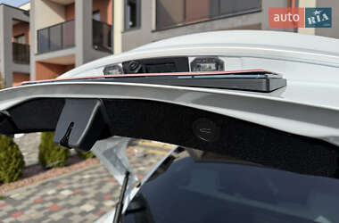 Седан Tesla Model 3 2024 в 