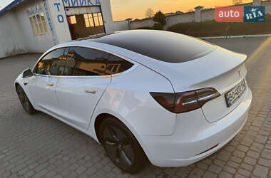 Седан Tesla Model 3 2019 в 