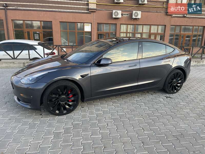 Седан Tesla Model 3 2021 в Одессе