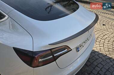 Седан Tesla Model 3 2018 в 