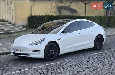 Седан Tesla Model 3 2018 в 