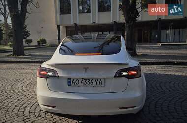 Седан Tesla Model 3 2018 в 