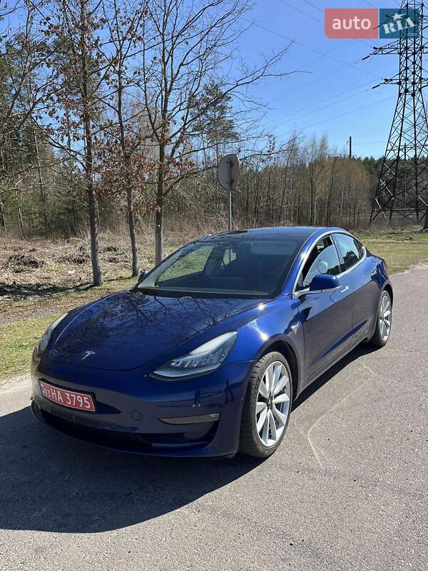 Седан Tesla Model 3 2019 в Ковеле