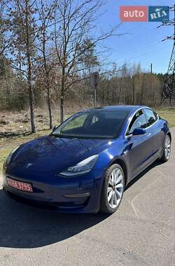 Седан Tesla Model 3 2019 в 