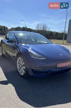 Седан Tesla Model 3 2019 в 