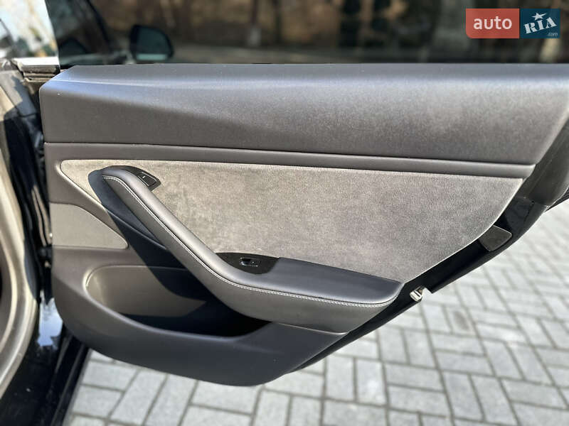 Седан Tesla Model 3 2019 в Трускавце фото 6 Седан Tesla Model 3 2019 в Трускавце