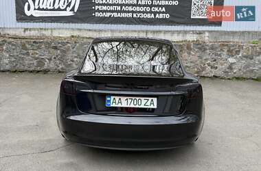 Седан Tesla Model 3 2018 в 