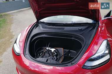 Седан Tesla Model 3 2018 в 