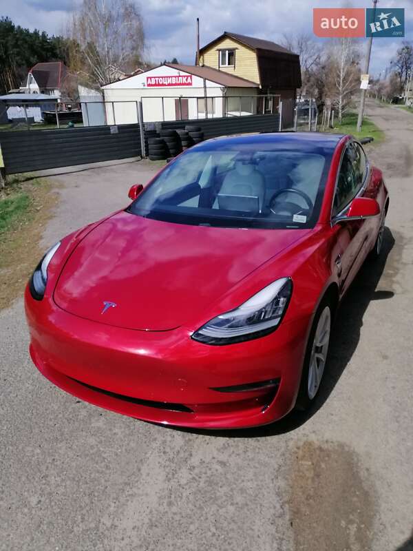 Tesla Model 3 2018