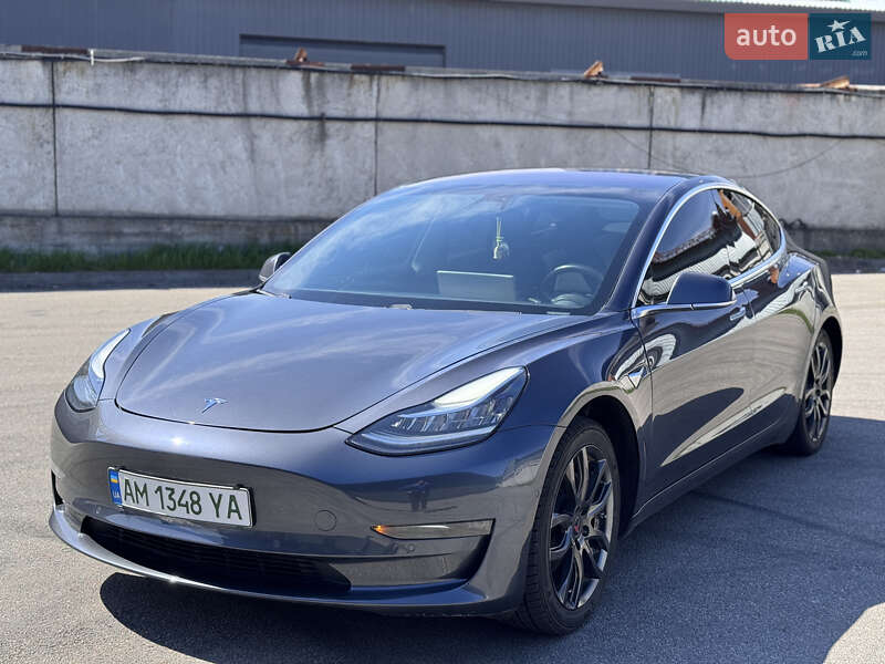Седан Tesla Model 3 2018 в 