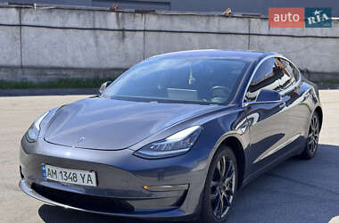 Седан Tesla Model 3 2018 в 