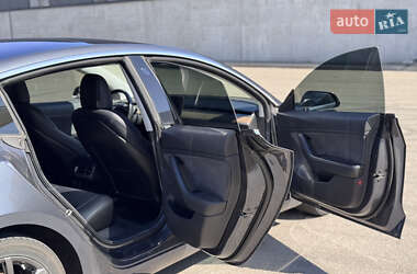 Седан Tesla Model 3 2018 в 