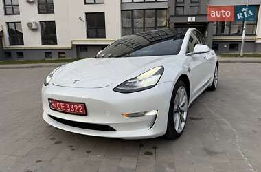 Седан Tesla Model 3 2019 в 