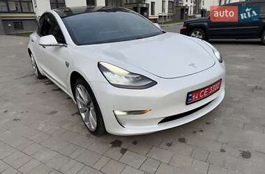 Седан Tesla Model 3 2019 в 