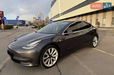 Седан Tesla Model 3 2018 в Киеве