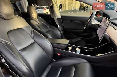 Седан Tesla Model 3 2018 в Киеве