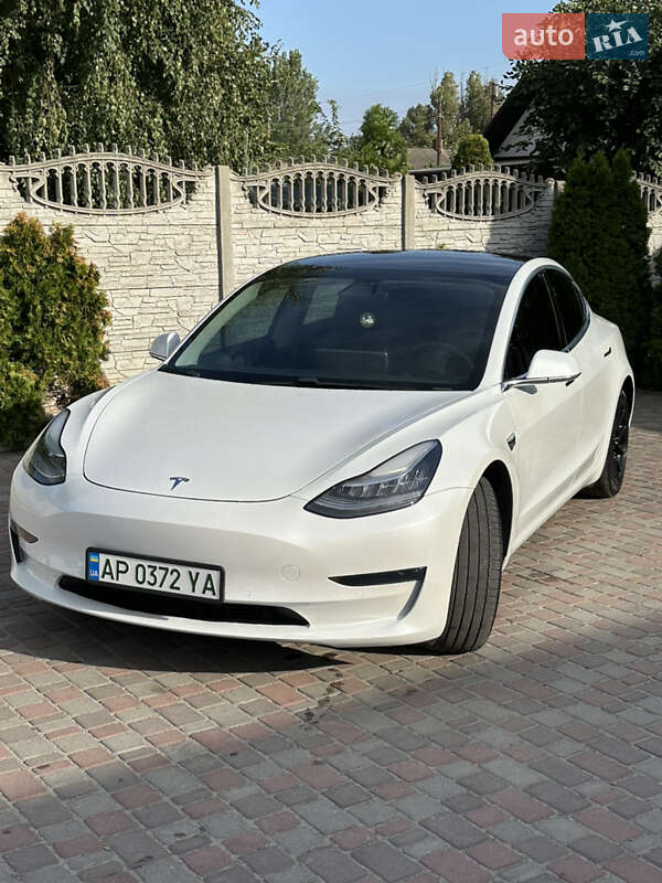 Седан Tesla Model 3 2020 в Запоріжжі