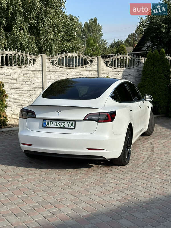 Седан Tesla Model 3 2020 в Запоріжжі